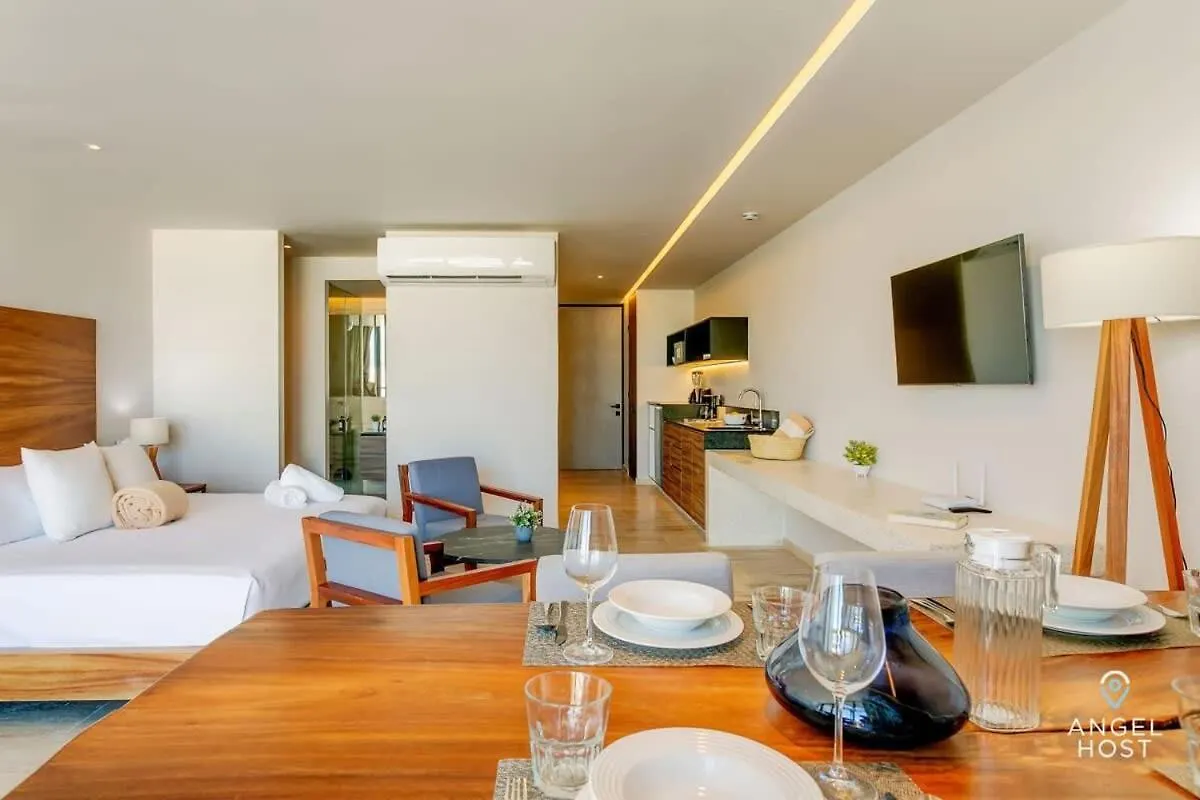 New Downtown Stay With Oceanview Roof Pool And Gym Plus Cafe Playa del Carmen Apartment