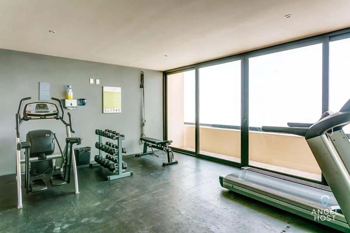 Apartment New Downtown Stay With Oceanview Roof Pool And Gym Plus Cafe Playa del Carmen