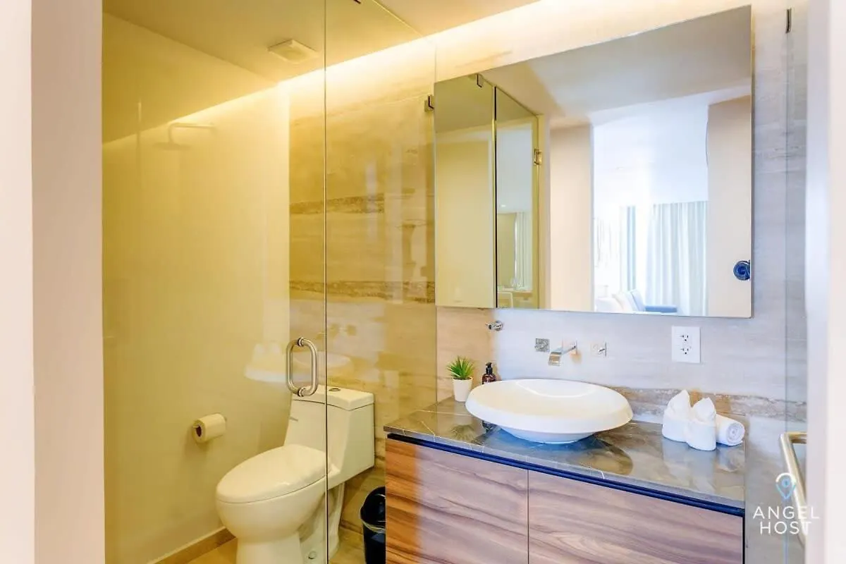 New Downtown Stay With Oceanview Roof Pool And Gym Plus Cafe Playa del Carmen Messico